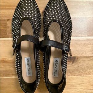 Steve Madden Black and White Mesh Loafers